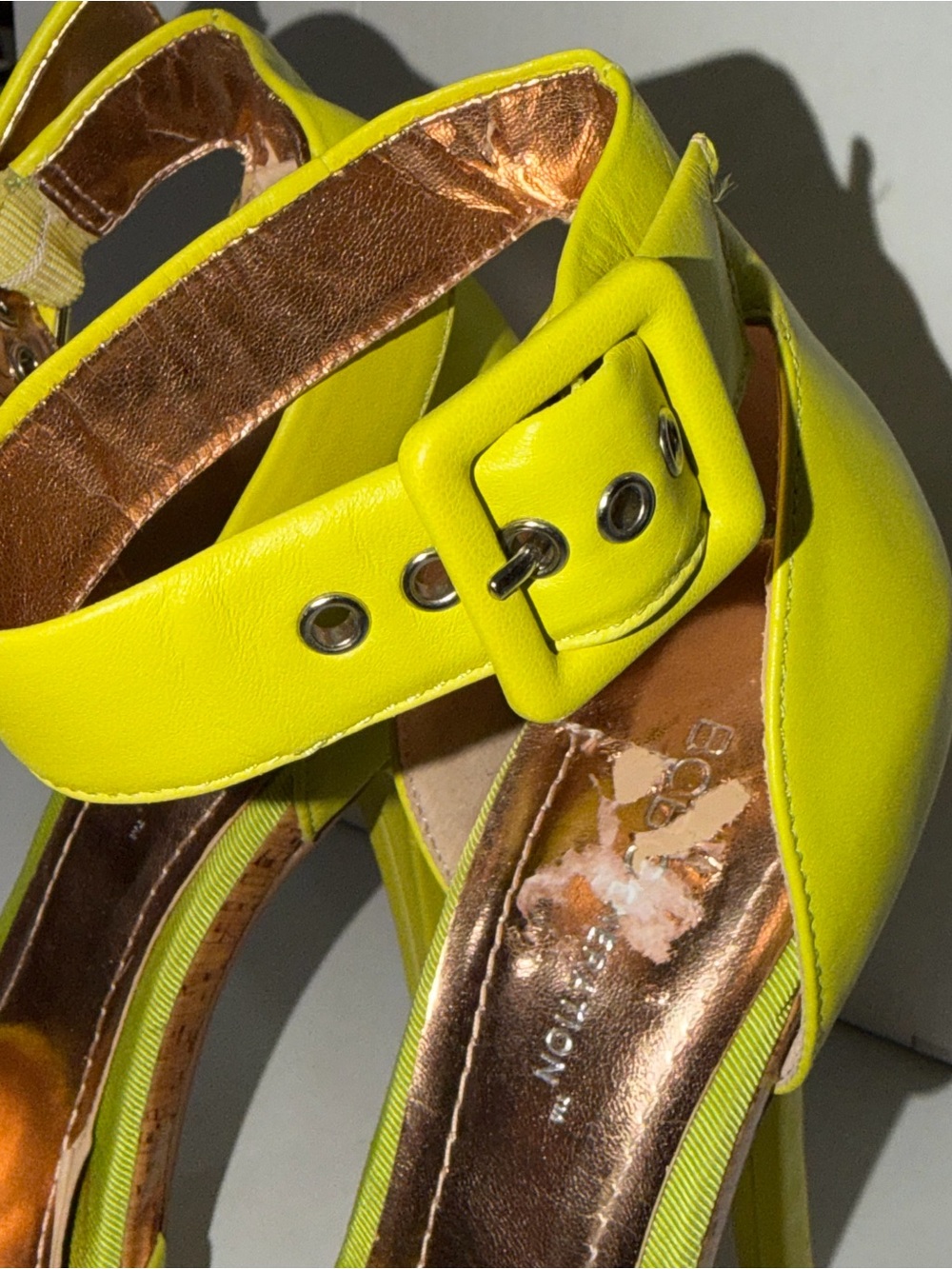 BCBGeneration "Zenas" Citron Neon/Lime Green Platform Sandals High Heels - Picture 10 of 11